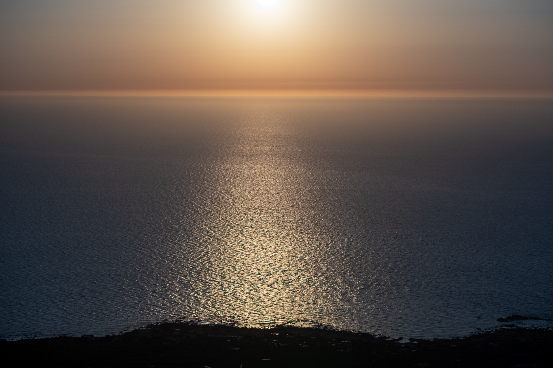 Coucher de soleil sur la Crète – Grèce (2025) – Antoine Jeangeot Coucher de soleil sur la Crète – Grèce (2025) – Antoine Jeangeot